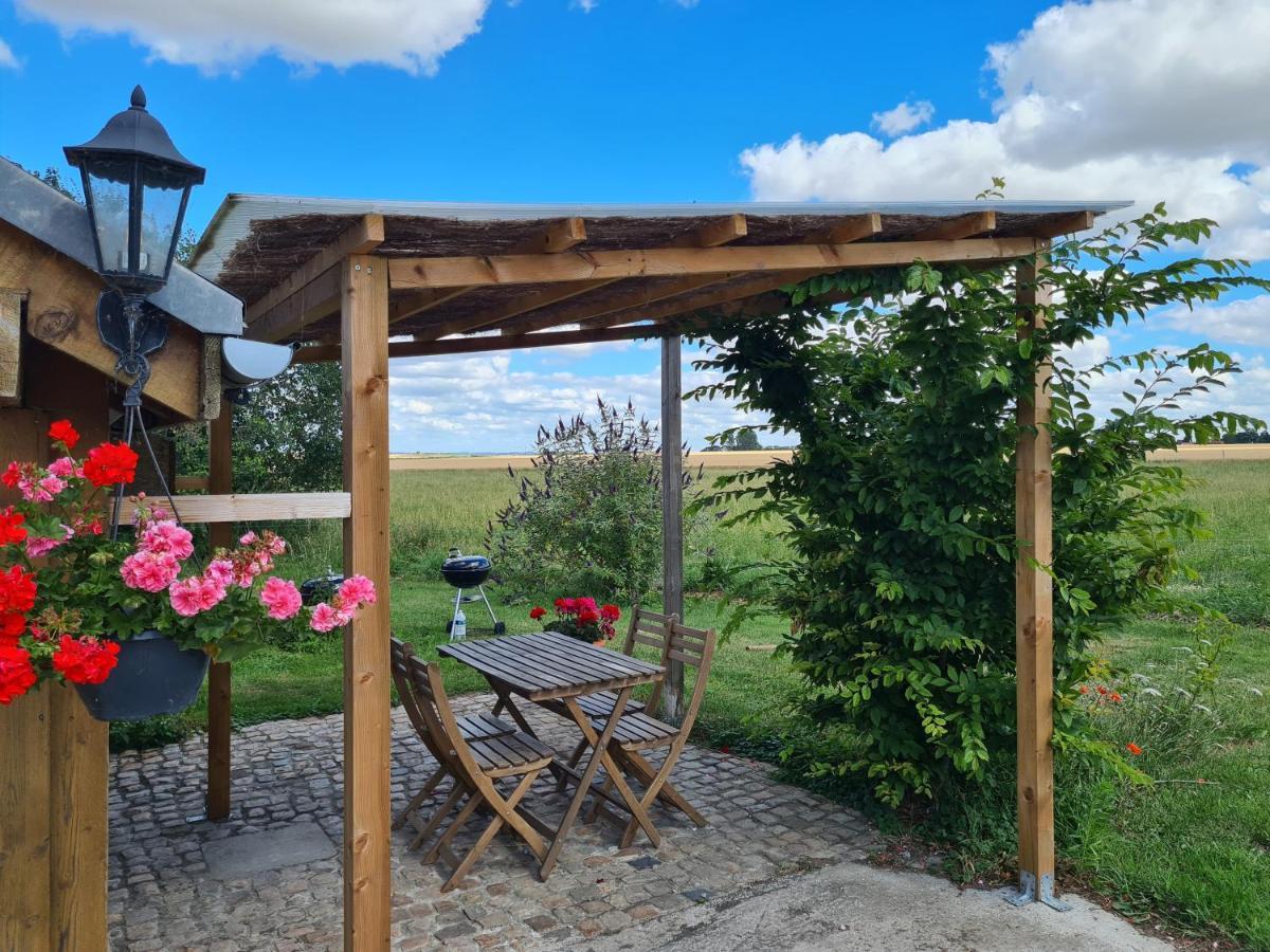 Le Chalet De La Ferme Du Tertre Villers-au-Tertre Dış mekan fotoğraf